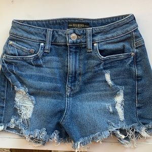 GUESS Mid Rise Jean Shorts Size 24